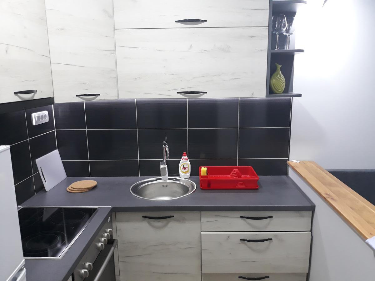 Apartment Azzuro 2 Νόβι Σαντ Εξωτερικό φωτογραφία