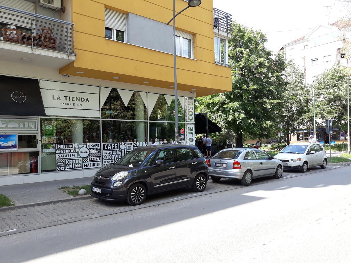 Apartment Azzuro 2 Νόβι Σαντ Εξωτερικό φωτογραφία